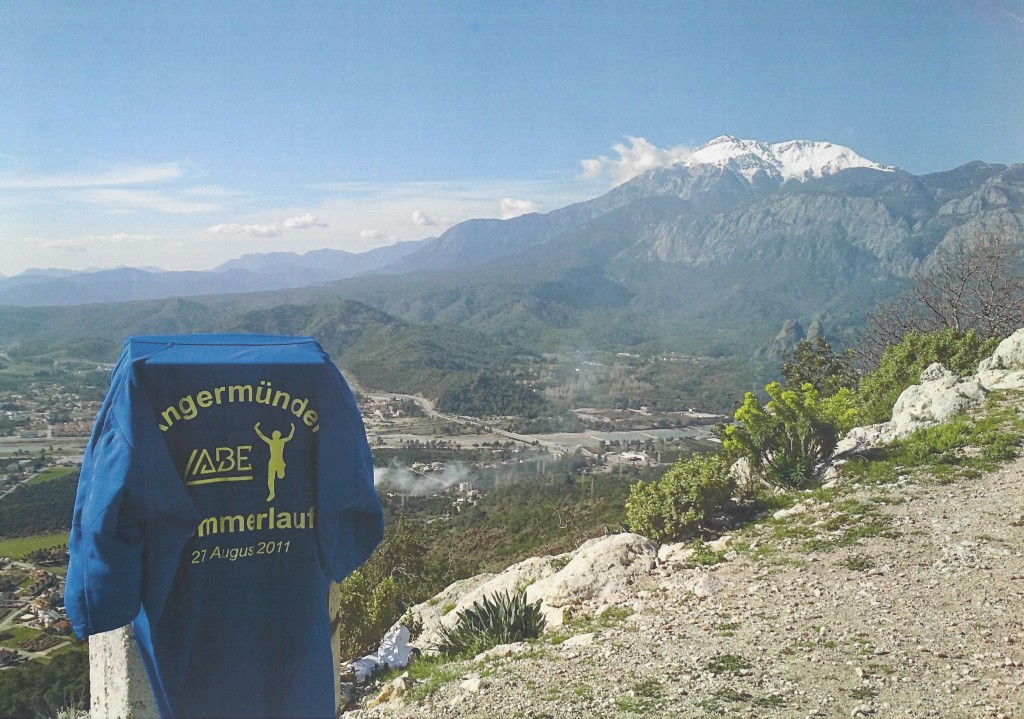 Sommerlaufshirt von Bernd (Bad Pyrmont) in die Berge der Türkei getragen